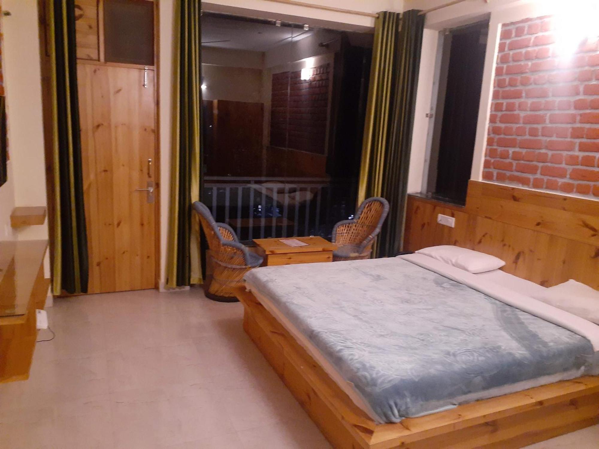 White Water Inn Mcleodganj Dharamshala Exteriör bild